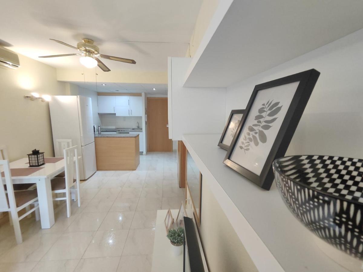 Luminoso Apartamento En Salou Con Terraza Y Parque Infantil Ideal Familias Exterior foto